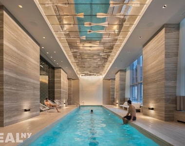 10th Avenue - Photo Thumbnail 5