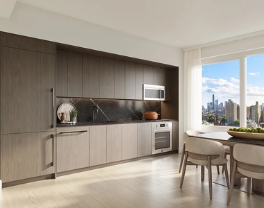 280 East Houston Street - Photo Thumbnail 3