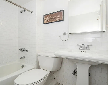 322 West 14th Street - Photo Thumbnail 6