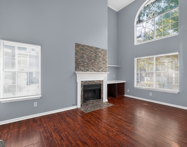 1024 Wiltshire Way - Photo Thumbnail 1