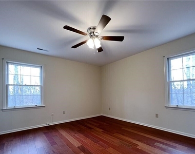 195 Deerfield Road - Photo Thumbnail 16