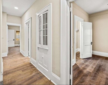 684 S Elizabeth Place S - Photo Thumbnail 7