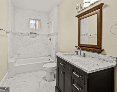 684 S Elizabeth Place S - Photo Thumbnail 14