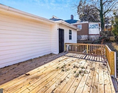 684 S Elizabeth Place S - Photo Thumbnail 17