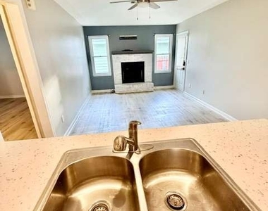 2512 Water Oak Drive - Photo Thumbnail 6