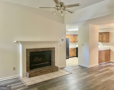 102 Ridgestone Court - Photo Thumbnail 1