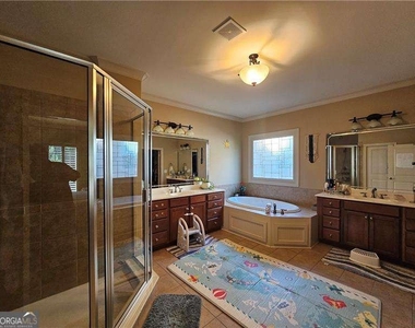 10924 Waters Road - Photo Thumbnail 26