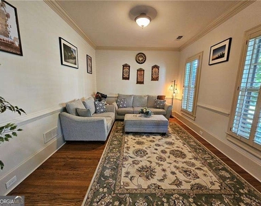 10924 Waters Road - Photo Thumbnail 2