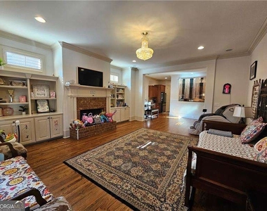 10924 Waters Road - Photo Thumbnail 3