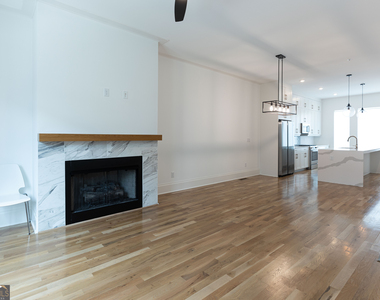 1836 Memorial Drive Se - Photo Thumbnail 1