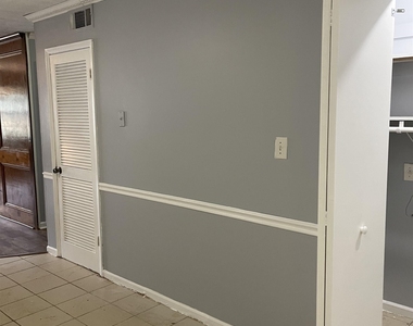 150 Hunters Lane - Photo Thumbnail 7
