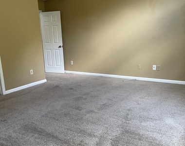 11053 Aliyah Drive - Photo Thumbnail 31