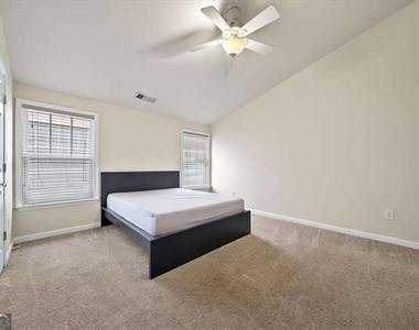 205 16th Street Nw - Photo Thumbnail 17