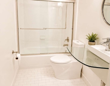 2479 Peachtree Road Ne - Photo Thumbnail 8