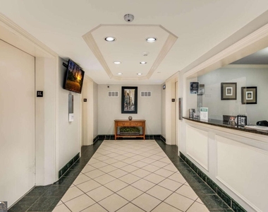 2479 Peachtree Road Ne - Photo Thumbnail 13