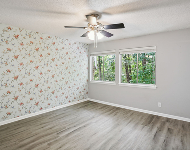 4266 Roswell Road Ne - Photo Thumbnail 11