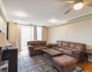 1501 Clairmont Road - Photo Thumbnail 8
