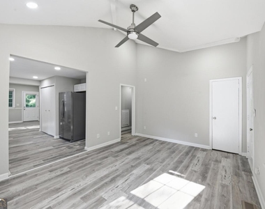 3024 Grand Avenue Sw - Photo Thumbnail 5