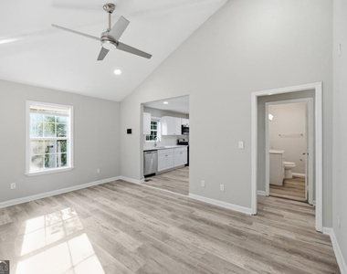 3024 Grand Avenue Sw - Photo Thumbnail 4