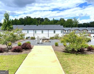 205 Bald Avenue - Photo Thumbnail 30