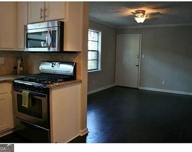 816 Piedmont Avenue Ne - Photo Thumbnail 2