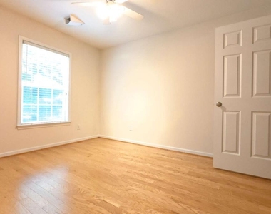 135 Friars Head Drive - Photo Thumbnail 17