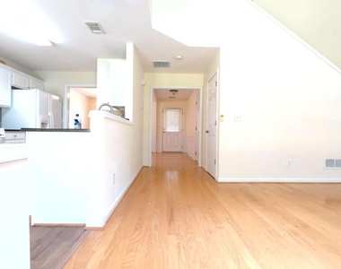 135 Friars Head Drive - Photo Thumbnail 6