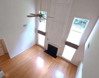 135 Friars Head Drive - Photo Thumbnail 16
