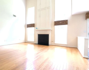 135 Friars Head Drive - Photo Thumbnail 9