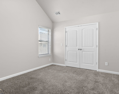 419 Live Oak Pass - Photo Thumbnail 18