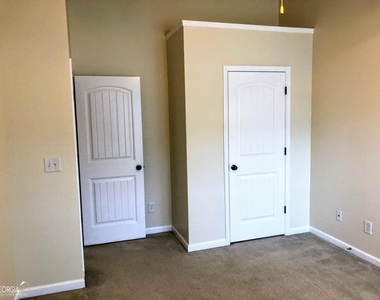 127 Red Maple Drive - Photo Thumbnail 7