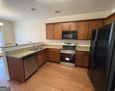 127 Red Maple Drive - Photo Thumbnail 9