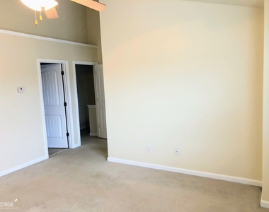 127 Red Maple Drive - Photo Thumbnail 12