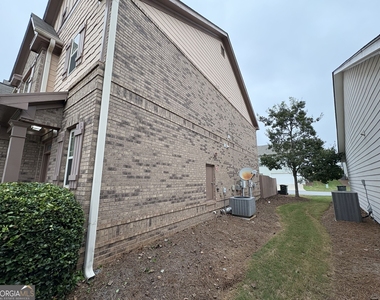 127 Red Maple Drive - Photo Thumbnail 2