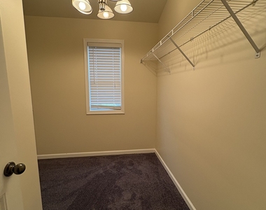 127 Red Maple Drive - Photo Thumbnail 20
