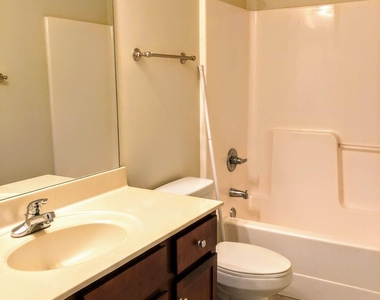 127 Red Maple Drive - Photo Thumbnail 16