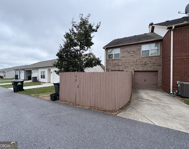 127 Red Maple Drive - Photo Thumbnail 3