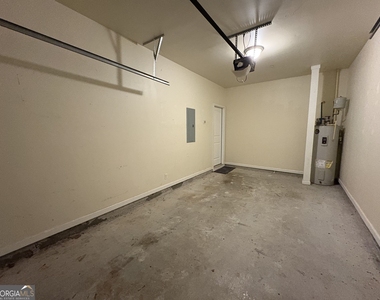 127 Red Maple Drive - Photo Thumbnail 14
