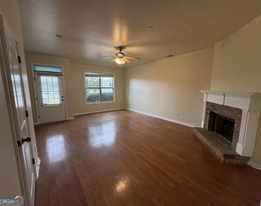 127 Red Maple Drive - Photo Thumbnail 6