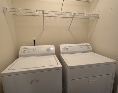 127 Red Maple Drive - Photo Thumbnail 26