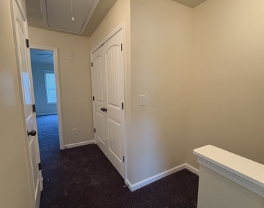 127 Red Maple Drive - Photo Thumbnail 18