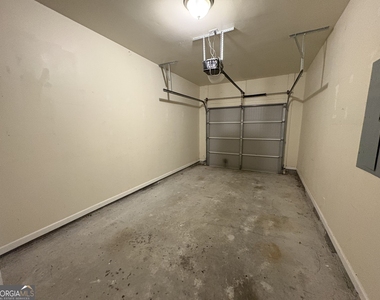 127 Red Maple Drive - Photo Thumbnail 12