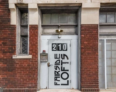 210 Walker Street Sw - Photo Thumbnail 18