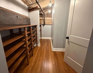 210 Walker Street Sw - Photo Thumbnail 14