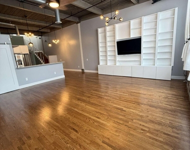 210 Walker Street Sw - Photo Thumbnail 17