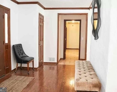 5262 Kurt Lane Sw - Photo Thumbnail 1