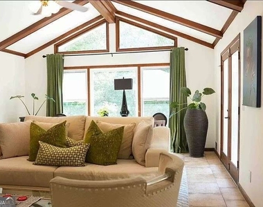 5262 Kurt Lane Sw - Photo Thumbnail 8