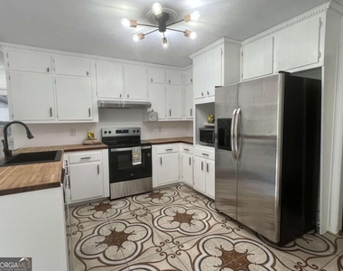 5262 Kurt Lane Sw - Photo Thumbnail 4