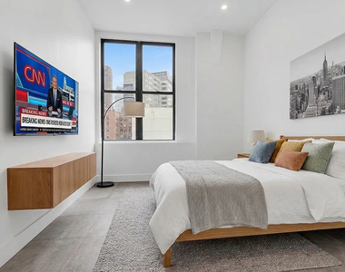 81 Willoughby Street - Photo Thumbnail 3