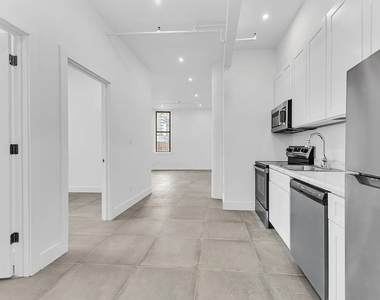 81 Willoughby Street - Photo Thumbnail 4